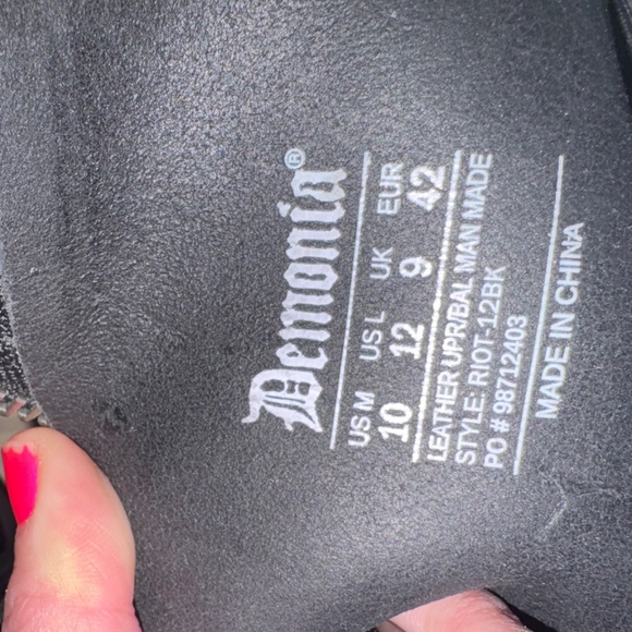 Demonia Riot 12BK - Picture 8 of 9